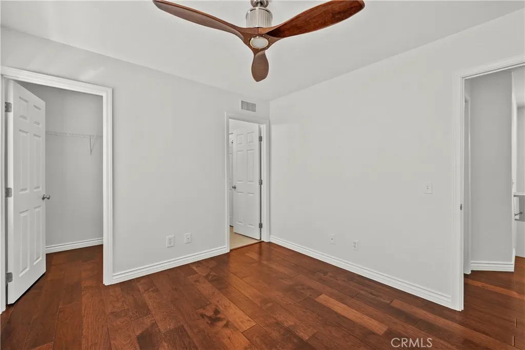 28330 Medlar Drive, Valencia, California 91354 home-pic-25